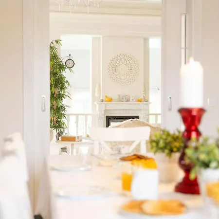 Villa Altus Near Ericeira With Swimming Pool, Jacuzzi And 2 Games Cambaia