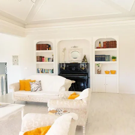 Altus Near Ericeira With Swimming Pool, Jacuzzi And 2 Games * Cambaia