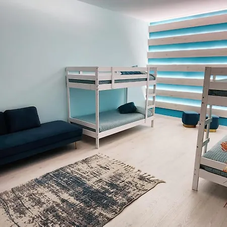 Altus Near Ericeira With Swimming Pool, Jacuzzi And 2 Games *