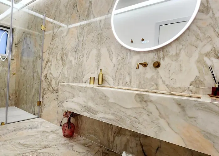 Altus Near Ericeira With Swimming Pool, Jacuzzi And 2 Games *