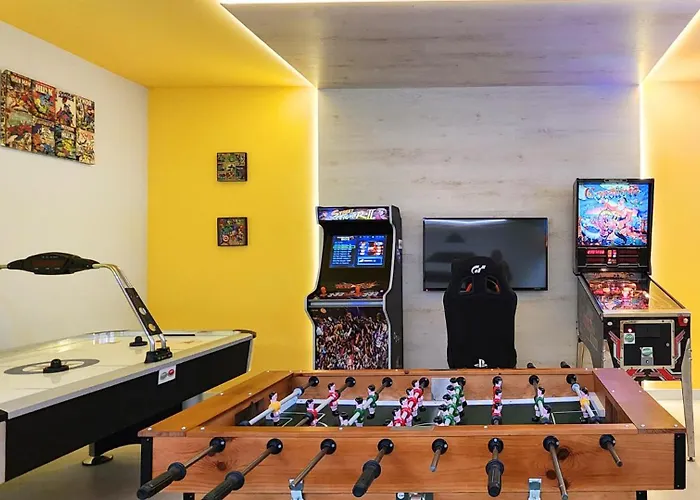 Altus Near Ericeira With Swimming Pool, Jacuzzi And 2 Games *